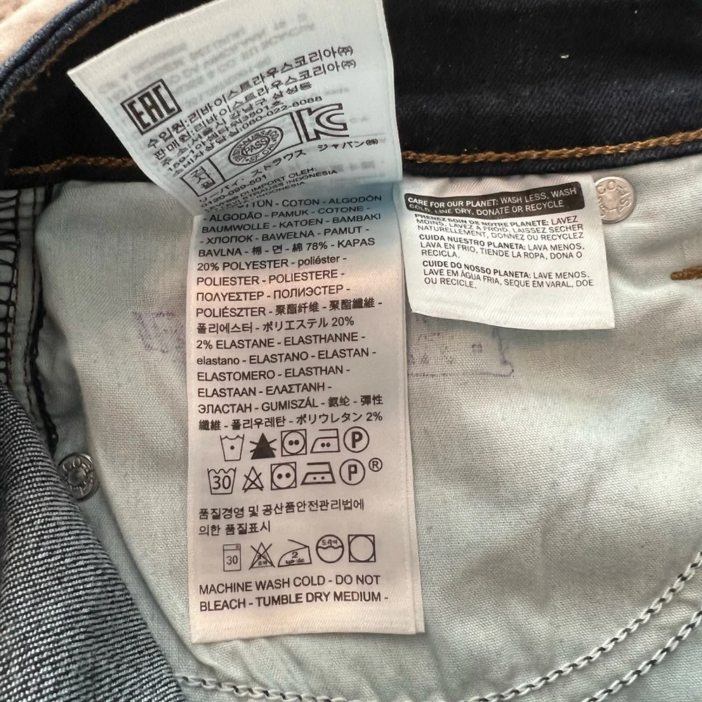 Levi’s Mid Rise Skinny Jeans - Picture 6 of 6